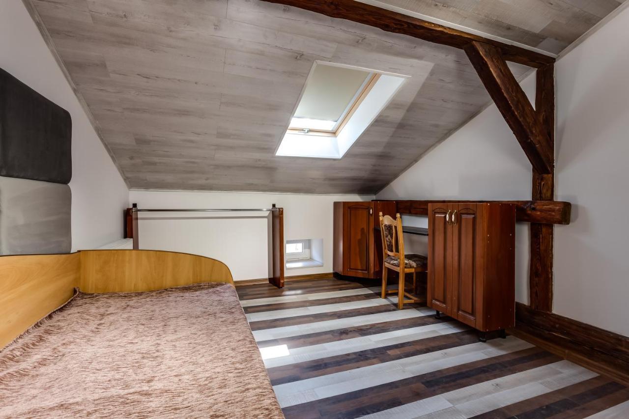 Four Bedrooms Apartment In The Heart Of Lviv Luaran gambar