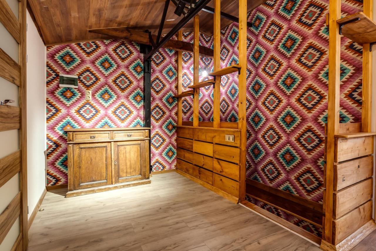 Four Bedrooms Apartment In The Heart Of Lviv Luaran gambar