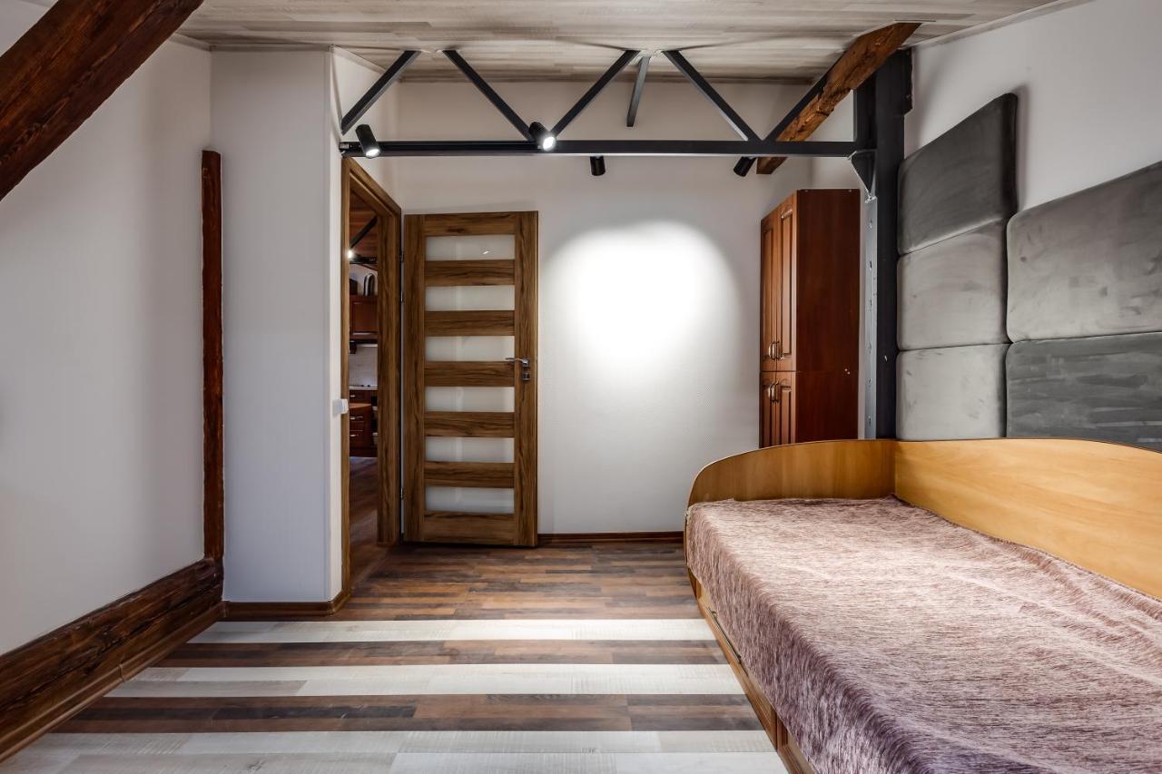 Four Bedrooms Apartment In The Heart Of Lviv Luaran gambar