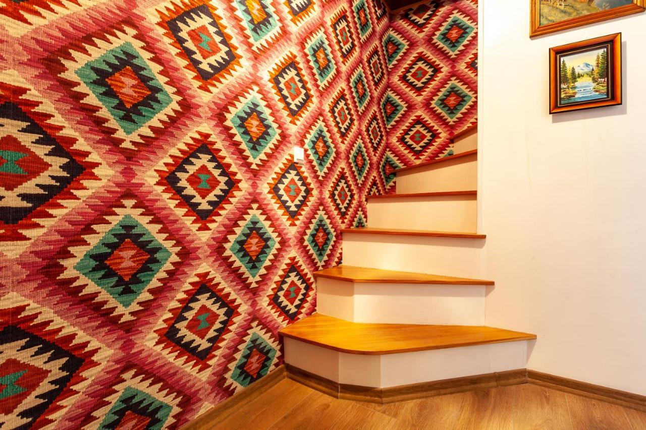 Four Bedrooms Apartment In The Heart Of Lviv Luaran gambar