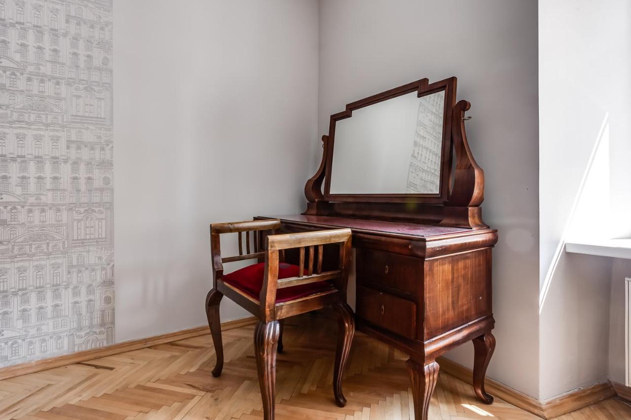 Four Bedrooms Apartment In The Heart Of Lviv Luaran gambar