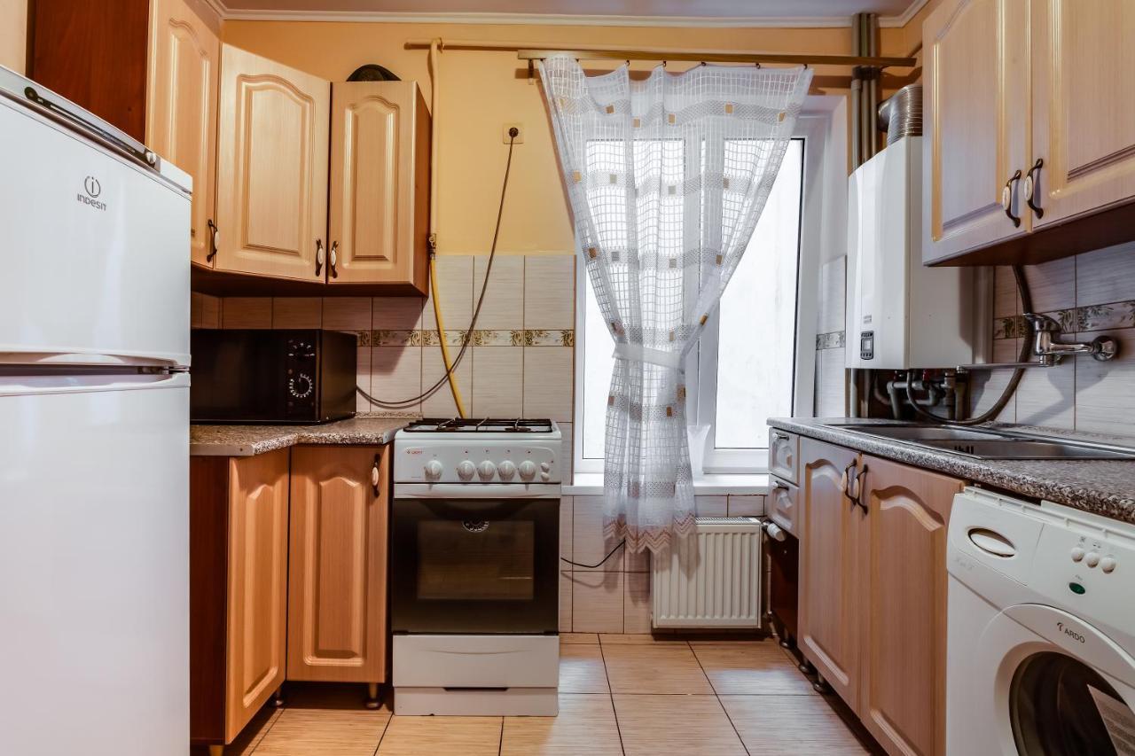 Four Bedrooms Apartment In The Heart Of Lviv Luaran gambar